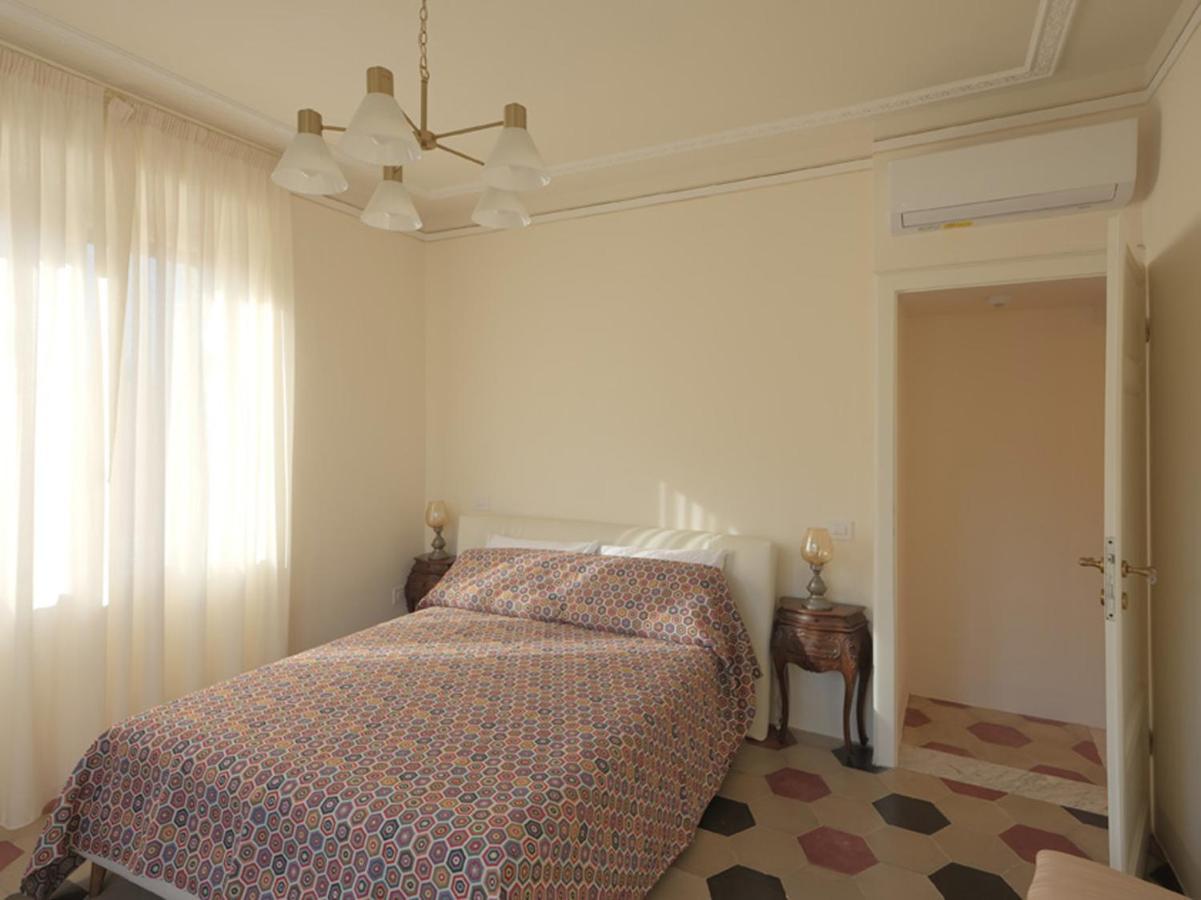 Villa Giulia Bnb Виареджо Экстерьер фото