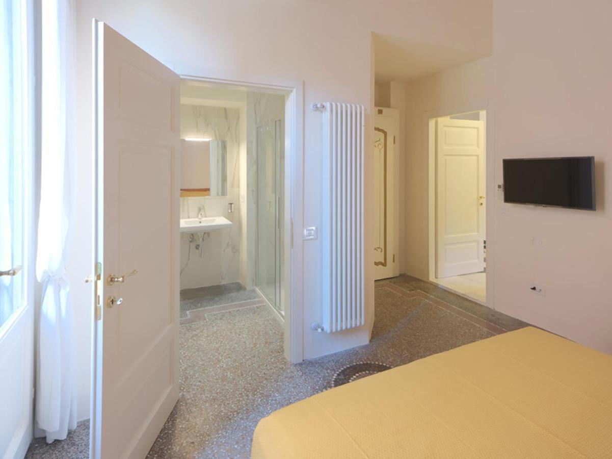 Villa Giulia Bnb Виареджо Экстерьер фото